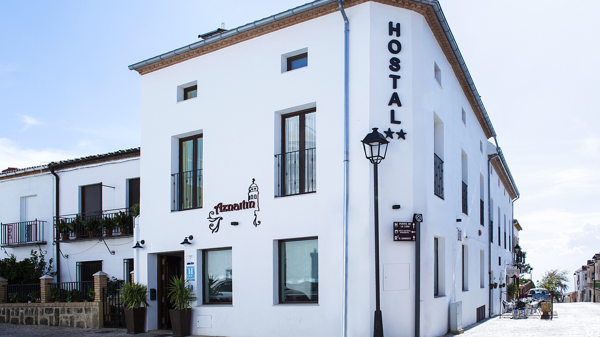 Hostal Aznaitín **