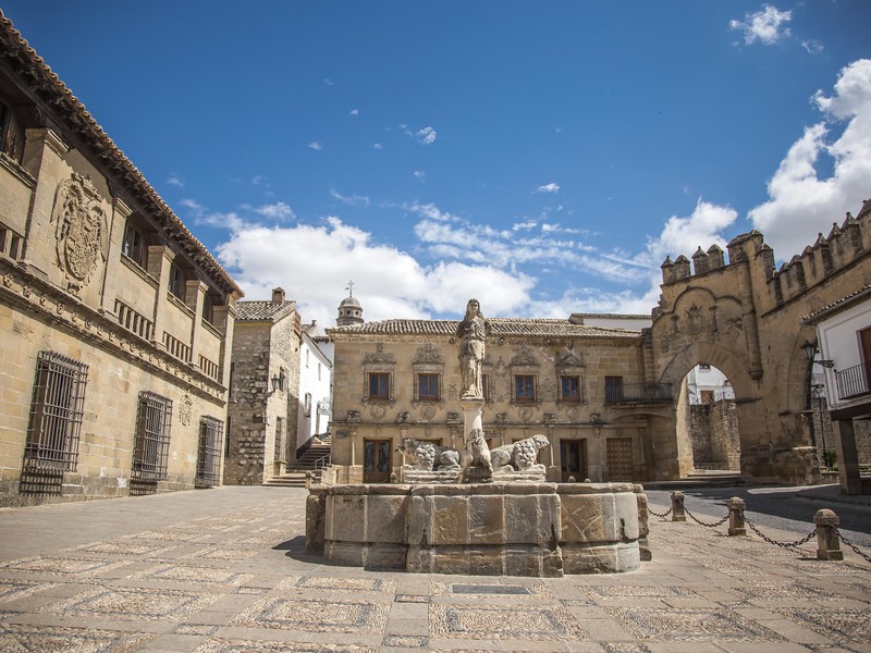 Plaza del Pópulo / Plaza de los Leones - 1